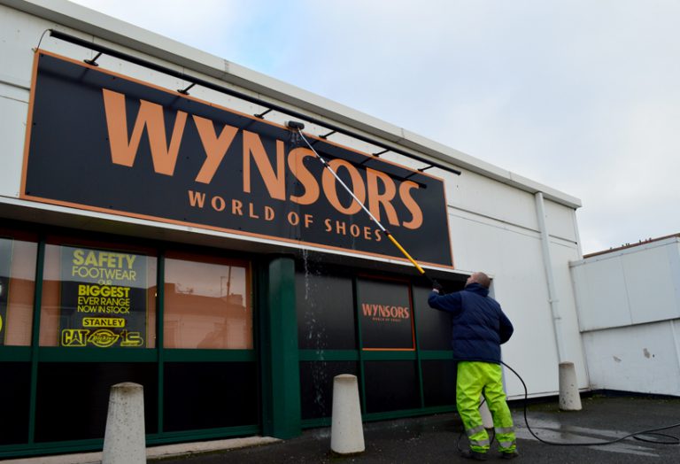 Wynsors Front Before On-site Spraying