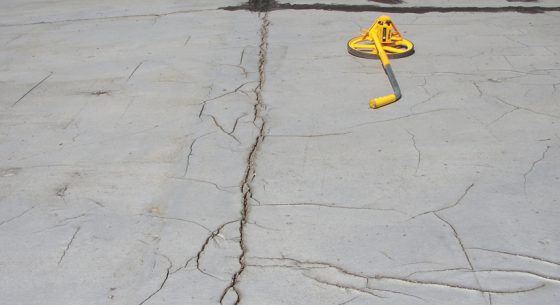 Large cracks in asphalt