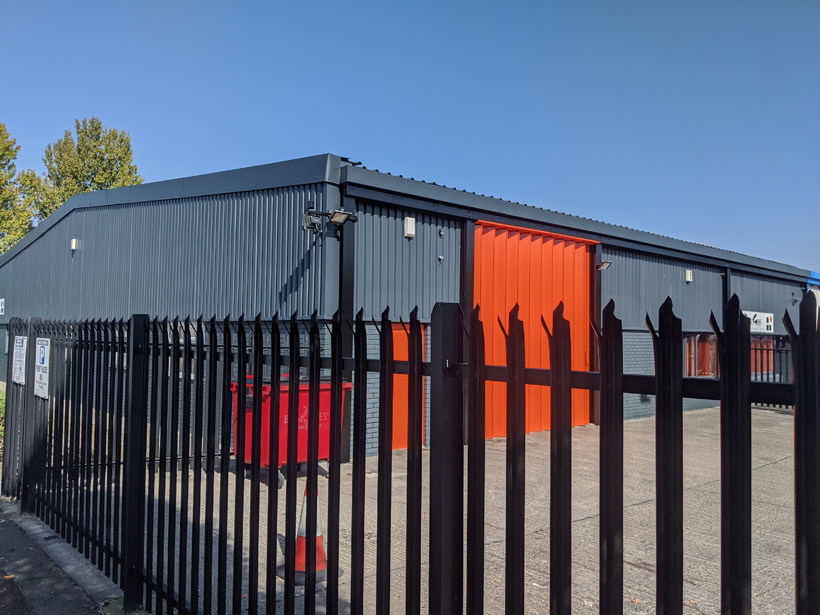 Dee Gee International, Preston 18 Dee Gee building during coating